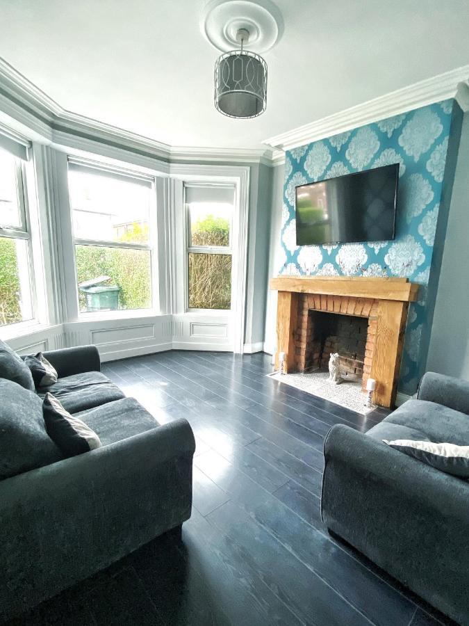 Gorgeous 3 Bedroom Victorian Townhouse Lisburn Dış mekan fotoğraf