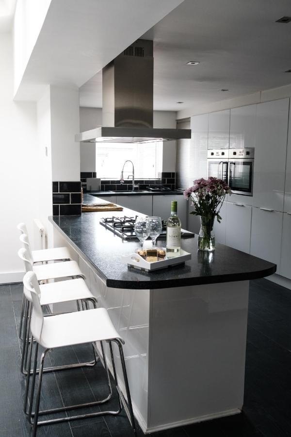 Gorgeous 3 Bedroom Victorian Townhouse Lisburn Dış mekan fotoğraf